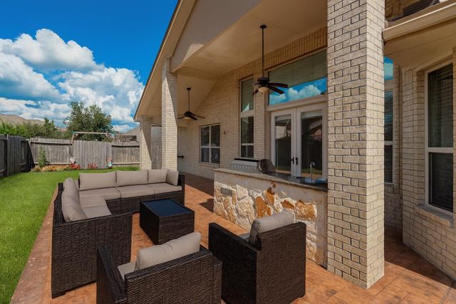 15806 Elkins Creek Court, Houston, TX 77044