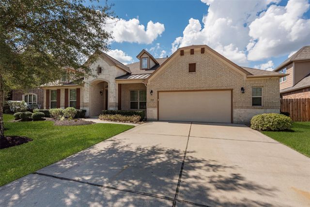 15806 Elkins Creek Court, Houston, TX 77044