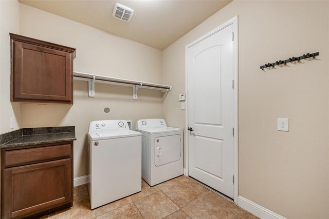 15806 Elkins Creek Court, Houston, TX 77044