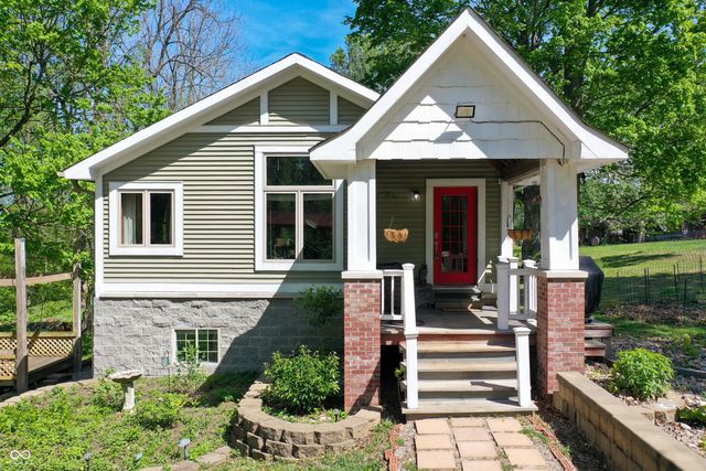 8465 Valley View Drive, Martinsville, IN 46151