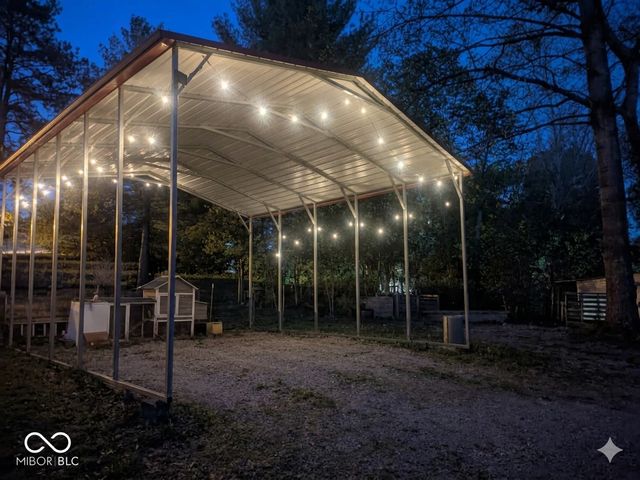 8465 Valley View Drive, Martinsville, IN 46151