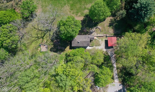 8465 Valley View Drive, Martinsville, IN 46151