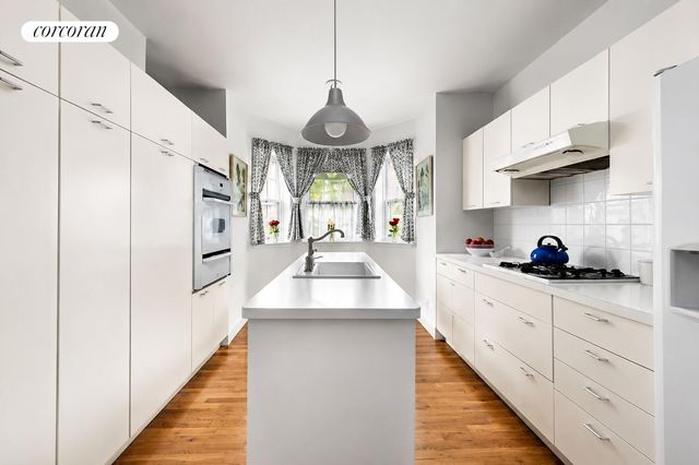 2099 5TH Avenue, New York City, NY 10035