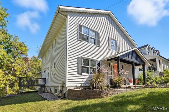 406 Meyer Avenue, St Louis, MO 63122