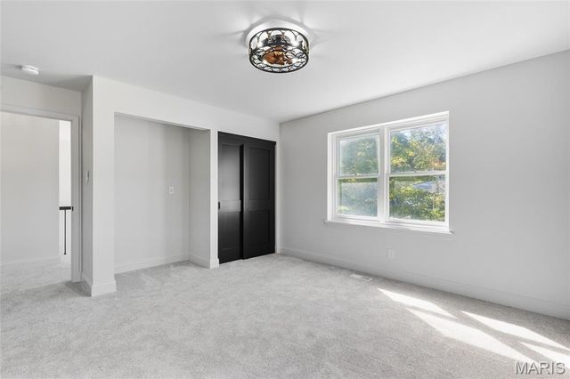 406 Meyer Avenue, St Louis, MO 63122