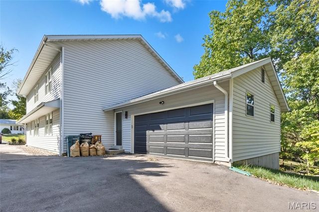 406 Meyer Avenue, St Louis, MO 63122