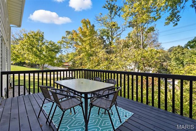 406 Meyer Avenue, St Louis, MO 63122