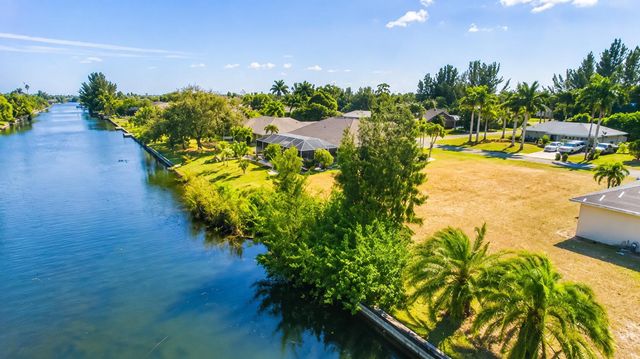 217 SE 21ST Street, Cape Coral, FL 33990