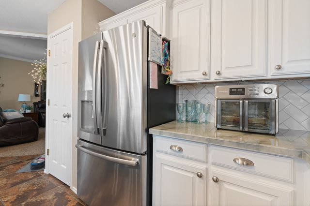 1017 Winepress Road, Burleson, TX 76028