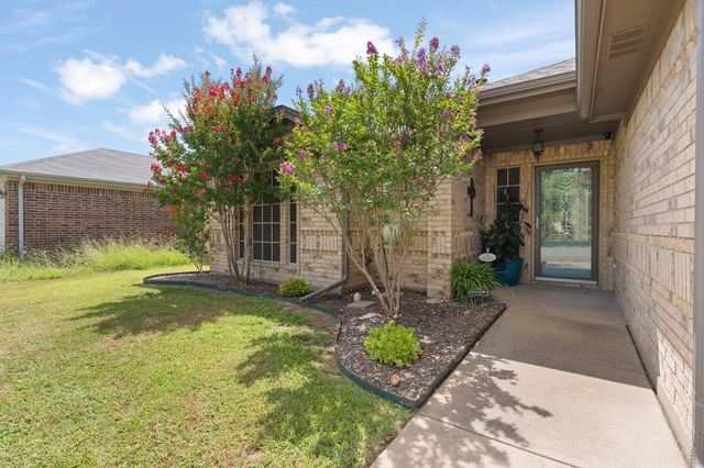 1017 Winepress Road, Burleson, TX 76028