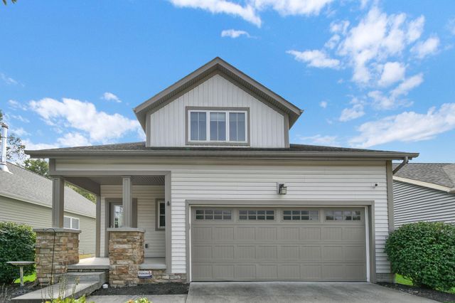 210 Autumn Way, Pataskala, OH 43062