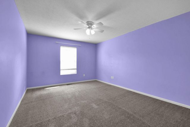 210 Autumn Way, Pataskala, OH 43062