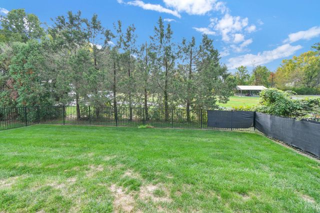 210 Autumn Way, Pataskala, OH 43062