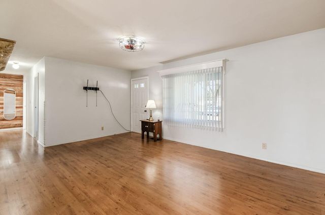 660 Gilmore Drive, Reynoldsburg, OH 43068