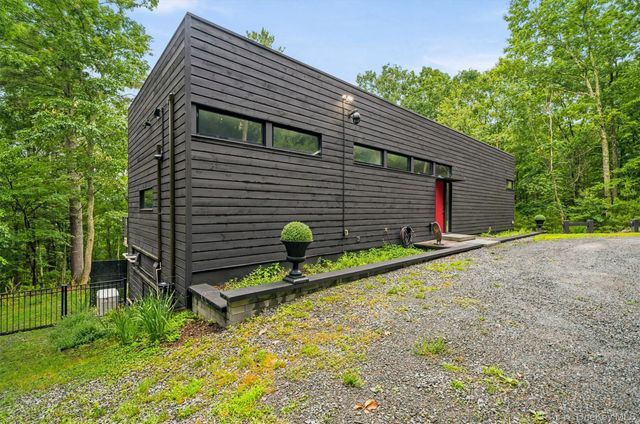 194 Mapes Road, Barryville, NY 12719