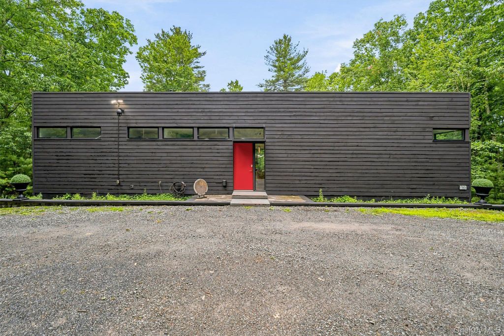 194 Mapes Road, Barryville, NY 12719