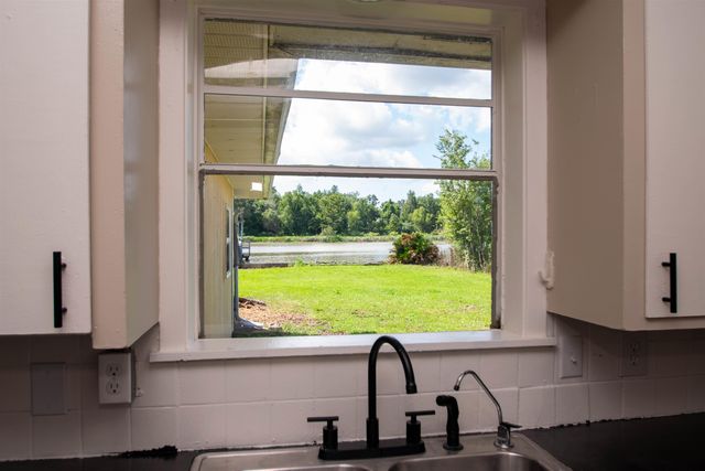 4606 Highway 182 Highway, Patterson, LA 70392