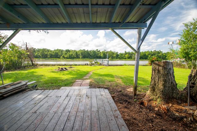 4606 Highway 182 Highway, Patterson, LA 70392