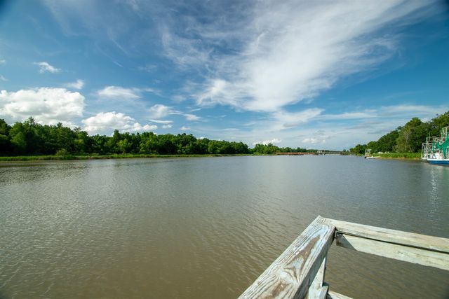 4606 Highway 182 Highway, Patterson, LA 70392