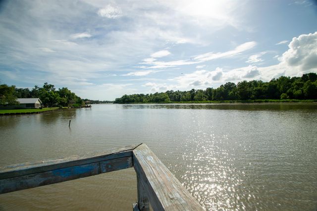 4606 Highway 182 Highway, Patterson, LA 70392