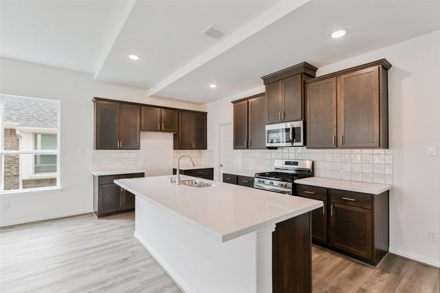 2710 Alexis Street, Seabrook, TX 77586