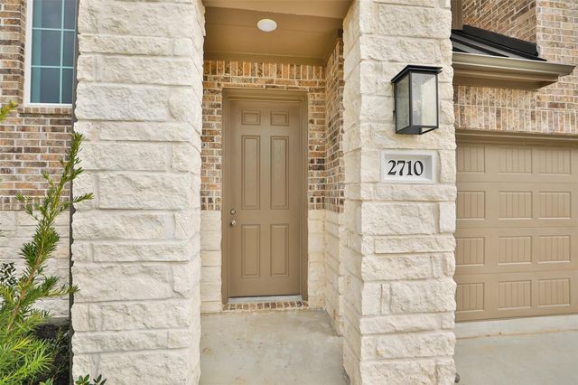 2710 Alexis Street, Seabrook, TX 77586