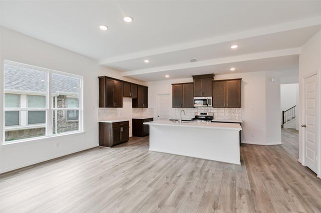 2710 Alexis Street, Seabrook, TX 77586