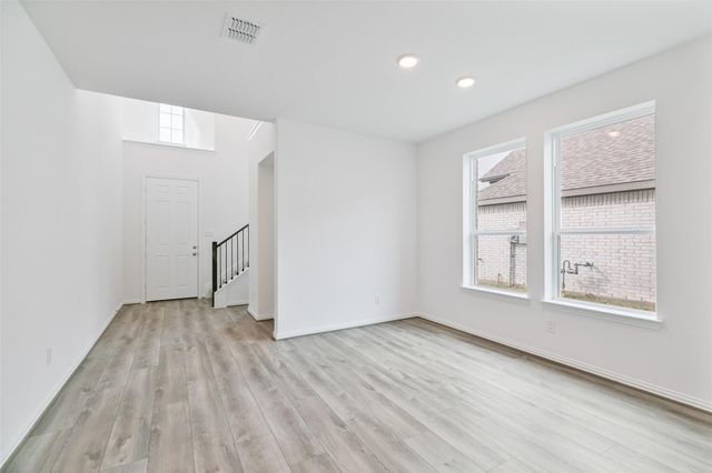 2710 Alexis Street, Seabrook, TX 77586