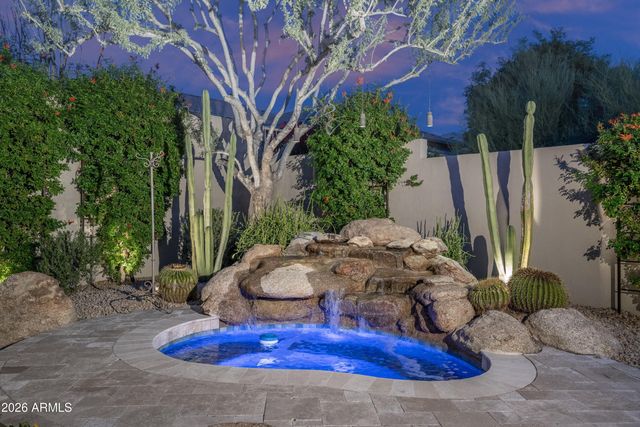 6333 E CHUPAROSA Drive, Scottsdale, AZ 85266