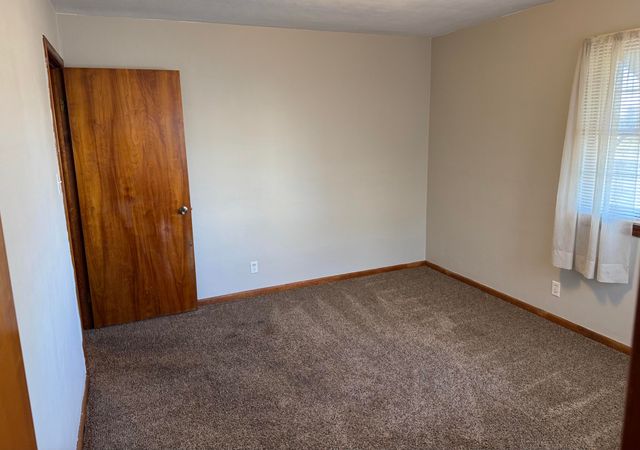 111 W Rutsen Street, Rensselaer, IN 47978