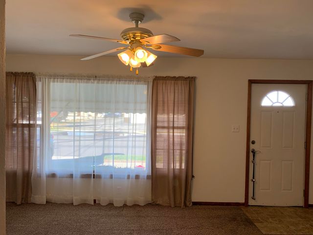 111 W Rutsen Street, Rensselaer, IN 47978