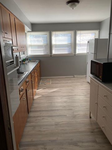 111 W Rutsen Street, Rensselaer, IN 47978