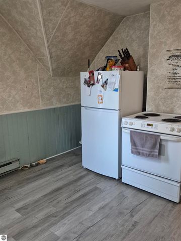 234 Wright Street, Cadillac, MI 49601