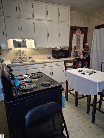 234 Wright Street, Cadillac, MI 49601