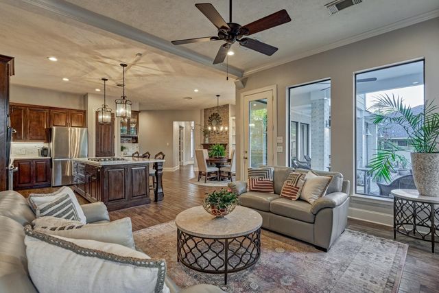 6611 Course View Lane, Spring, TX 77389