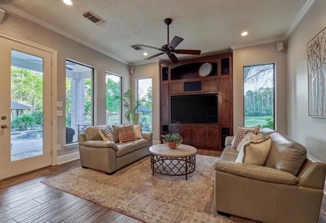 6611 Course View Lane, Spring, TX 77389