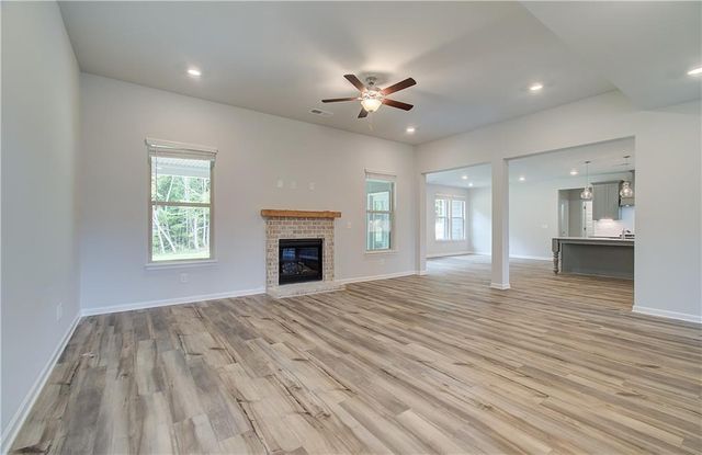 130 Cooper W Cove, Fayetteville, GA 30214