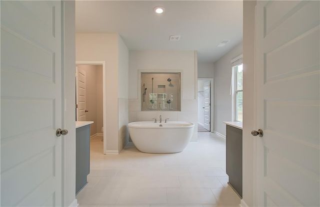130 Cooper W Cove, Fayetteville, GA 30214