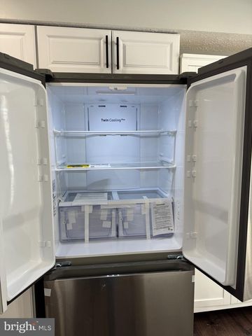 13937 BIG YANKEE LN, Centreville, VA 20121