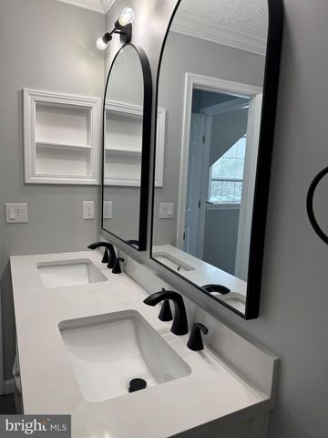 13937 BIG YANKEE LN, Centreville, VA 20121