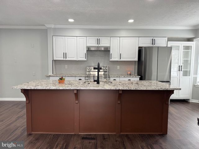 13937 BIG YANKEE LN, Centreville, VA 20121