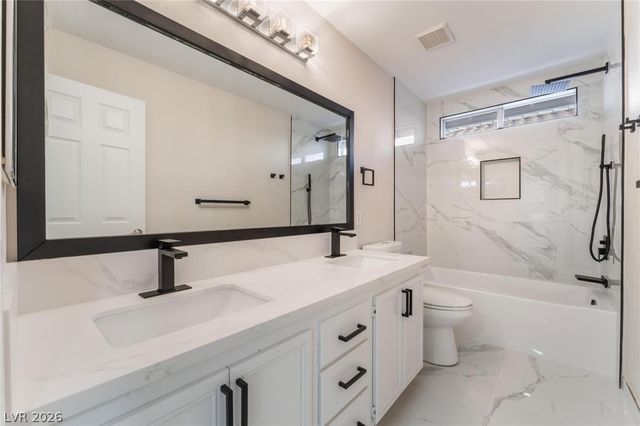 8529 Lost Gold Avenue, Las Vegas, NV 89129