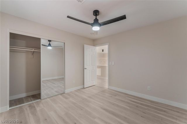 8529 Lost Gold Avenue, Las Vegas, NV 89129