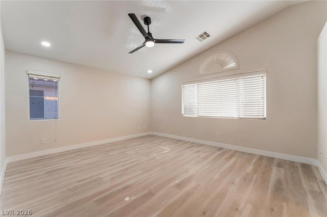 8529 Lost Gold Avenue, Las Vegas, NV 89129