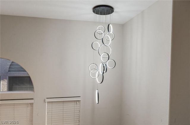 8529 Lost Gold Avenue, Las Vegas, NV 89129