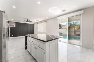 8529 Lost Gold Avenue, Las Vegas, NV 89129