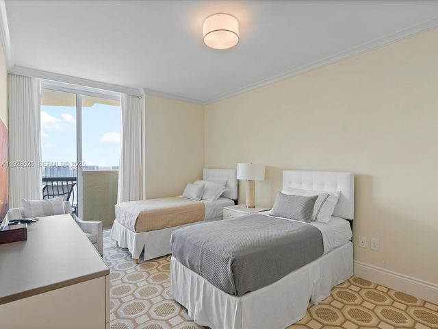 17875 Collins Ave 3303, Sunny Isles Beach, FL 33160