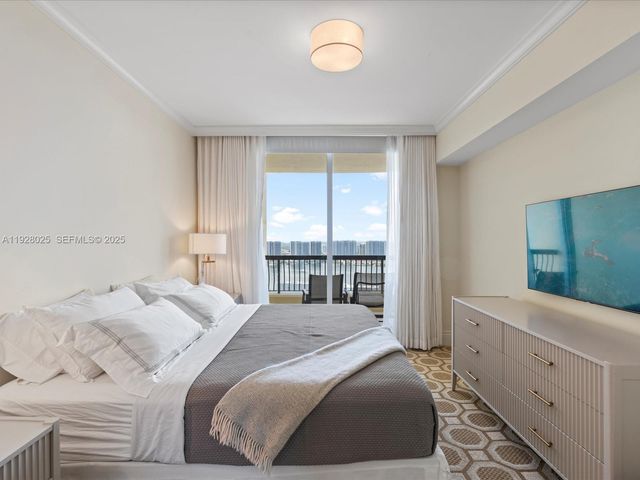 17875 Collins Ave 3303, Sunny Isles Beach, FL 33160