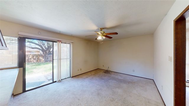 3045 Villa Sur Trail, Dallas, TX 75228