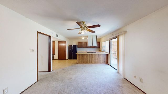 3045 Villa Sur Trail, Dallas, TX 75228